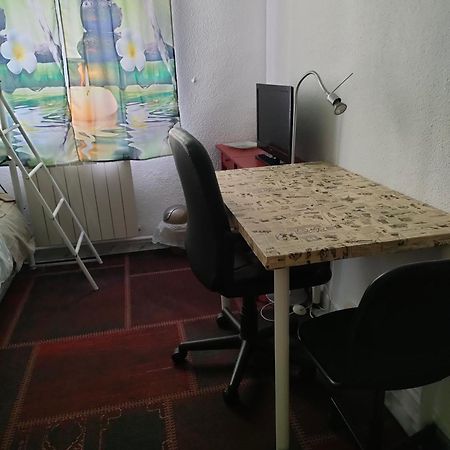 Habitacion Privada, Luminosa Y Bien Comunicada Madrid Eksteriør billede